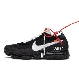 Nike X Off-White
The 10 Air Vapormax Flyknit sneakers